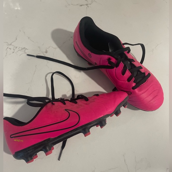 GUC Nike Youth Girls Soccer Cleats Pink - Picture 5 of 7